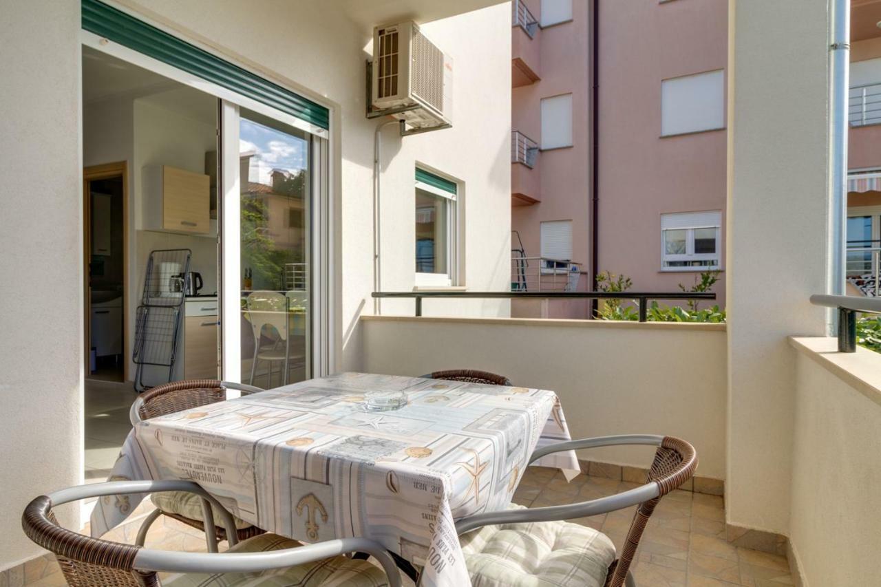 Apartments Tonka Near Beach And Sea Pola Esterno foto
